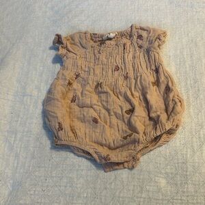 MUSLIN ROMPER BY CITY MOUSE